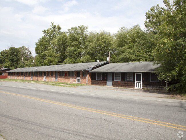 Primary Photo - Mountain Lodge