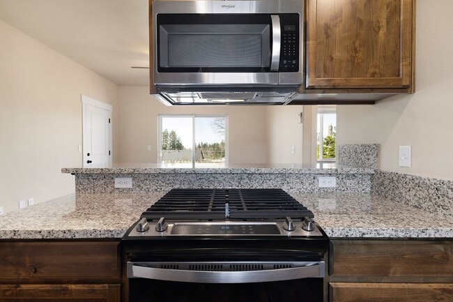Building Photo - 6377 Oak Way