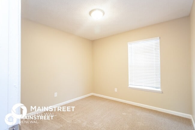 Building Photo - 2210 Cherokee Valley Trail