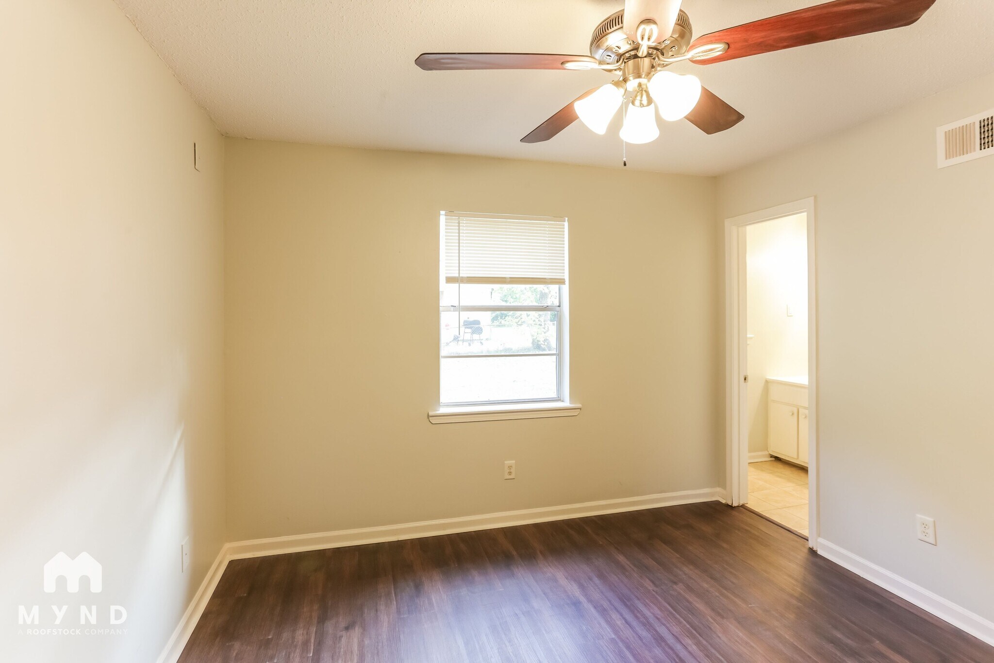 Building Photo - 2975 Fairlane Dr