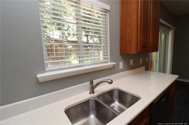 Building Photo - 10941 Pendragon Pl