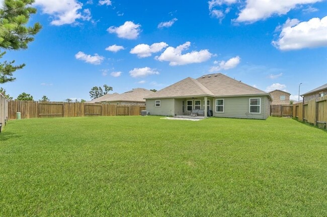 Building Photo - 22510 Red Sparrow Dr