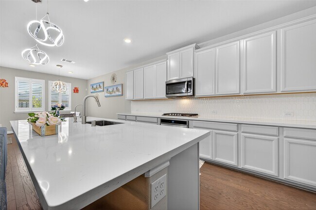 Building Photo - 2726 Tumlinson Dr