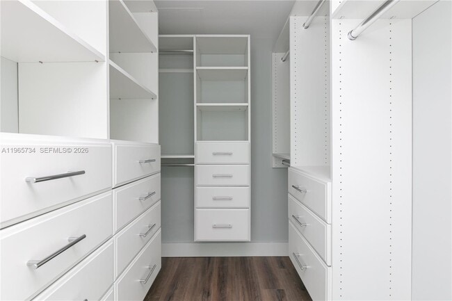 Building Photo - 500 Brickell Ave