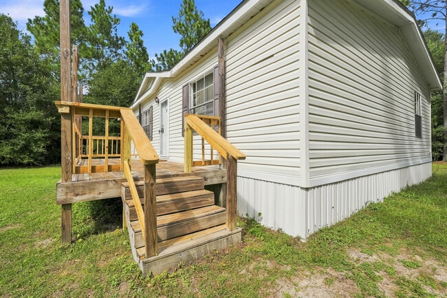 Building Photo - 188 Bradley Dr