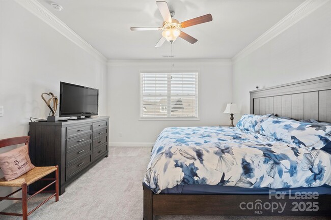 Building Photo - 758 Latrobe Dr