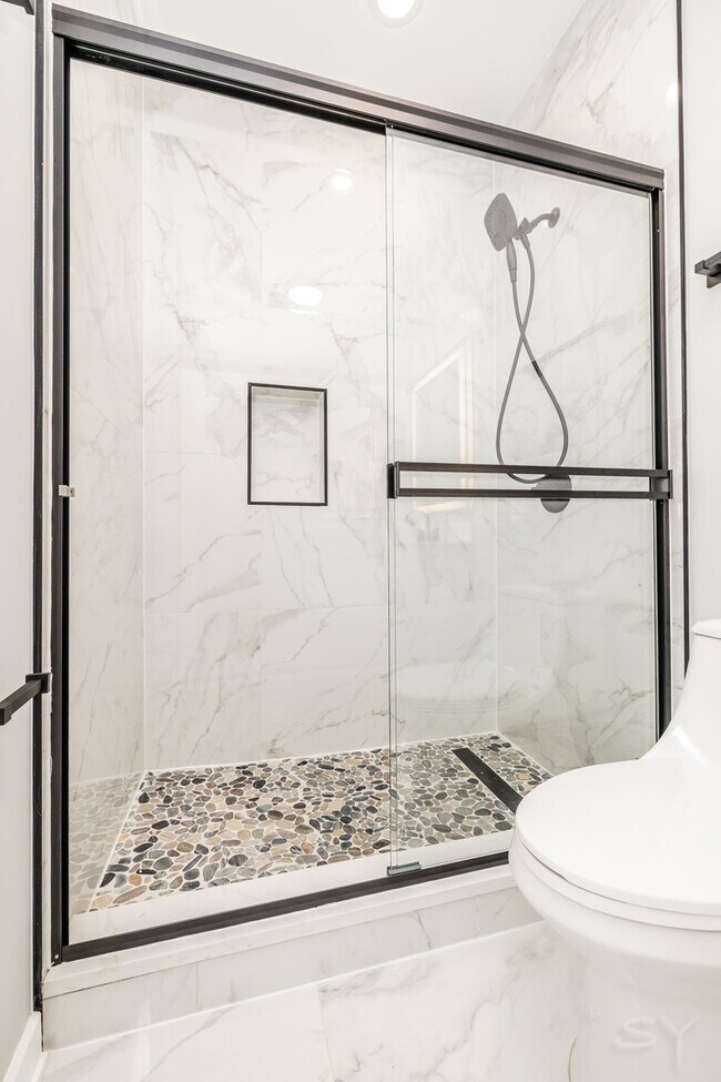 Building Photo - 3111 W Polk St