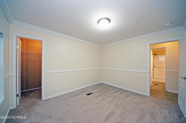 Building Photo - 158 State Rd 1319