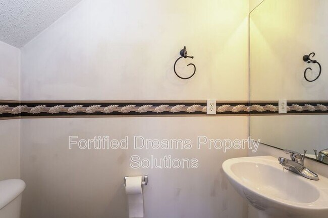 Building Photo - 5097 Bartholomew's Ln