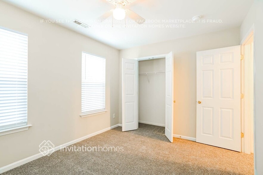 Building Photo - 1304 Red Tallen Ct