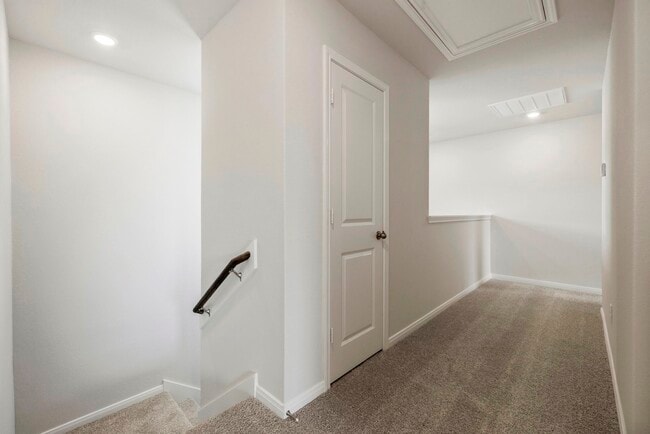 Building Photo - 10377 Red Cardinal Dr