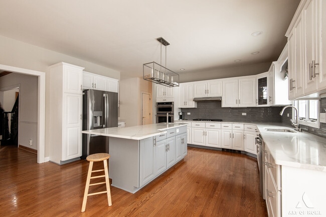 Building Photo - 15141 Arbor Dr