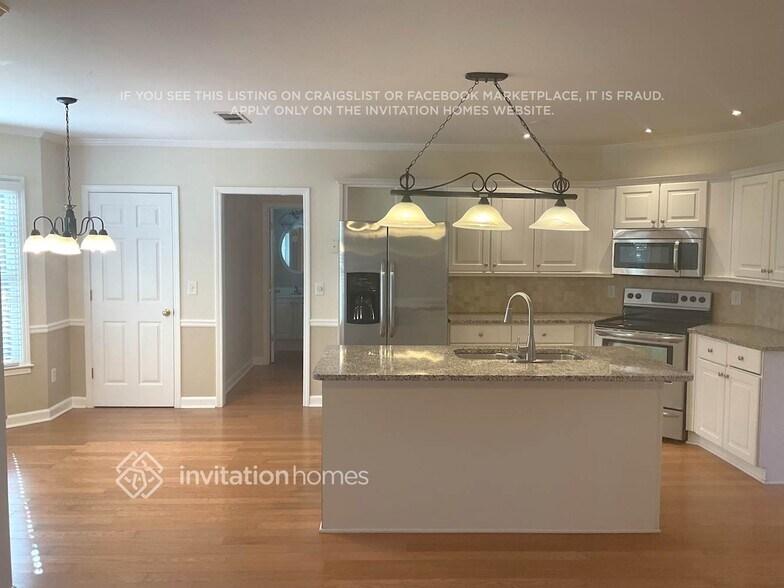 Building Photo - 2977 Kaley Dr NW