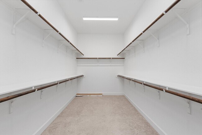 Building Photo - 15240 Hemingway Heights Dr