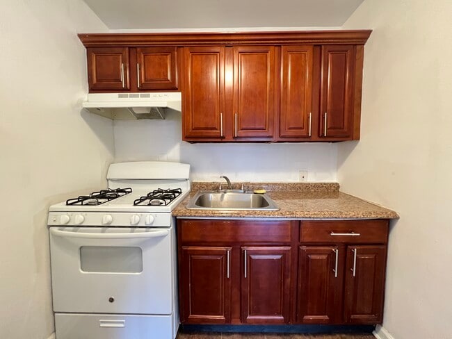 419 Stuyvesant Ave 4 - 418 Stuyvesant Ave