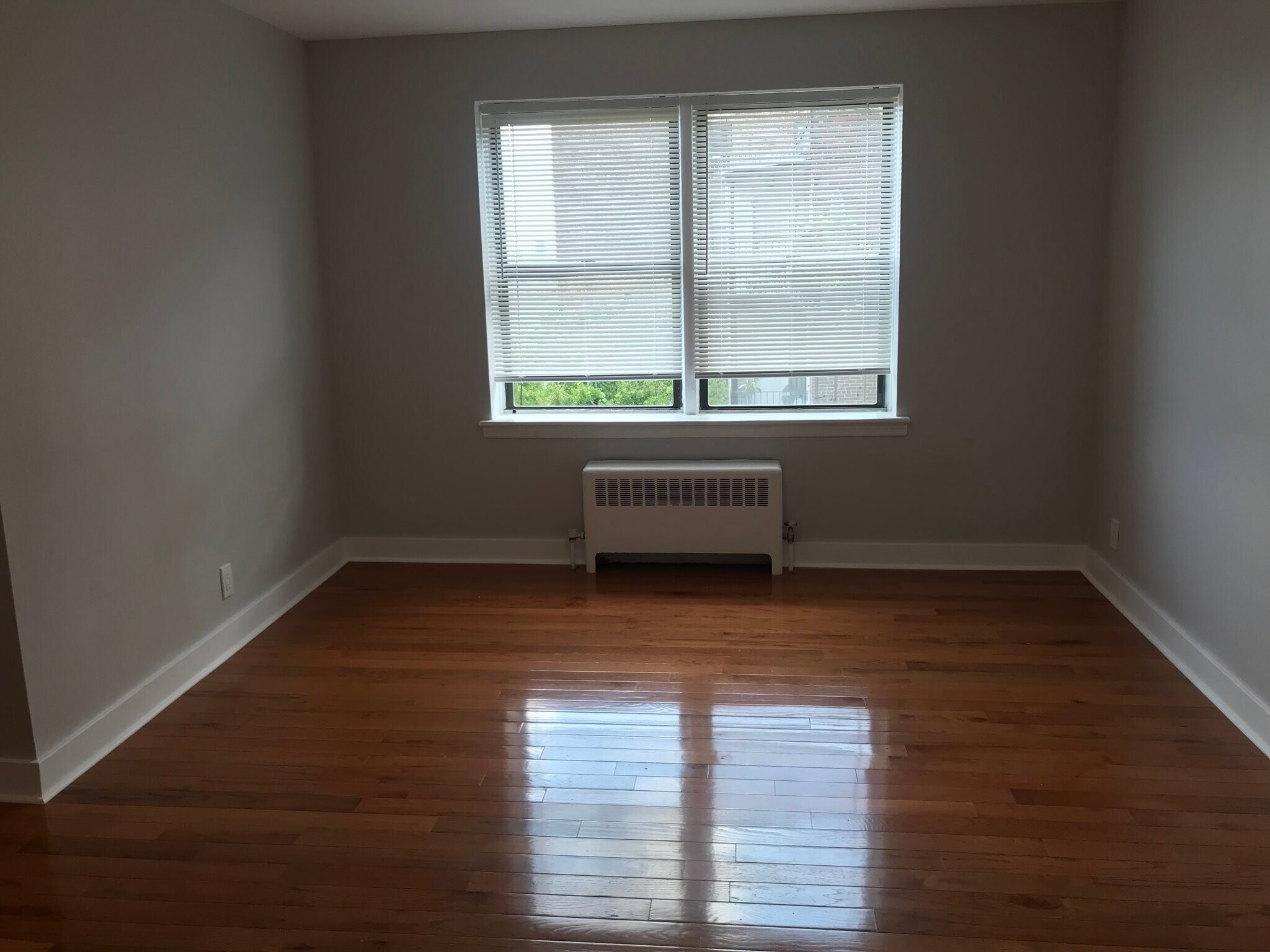 Building Photo - 1104 Palisade Ave