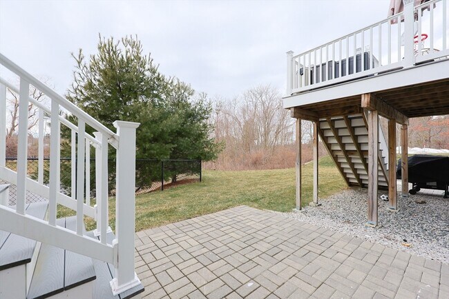 Building Photo - 8 Riverstone Way