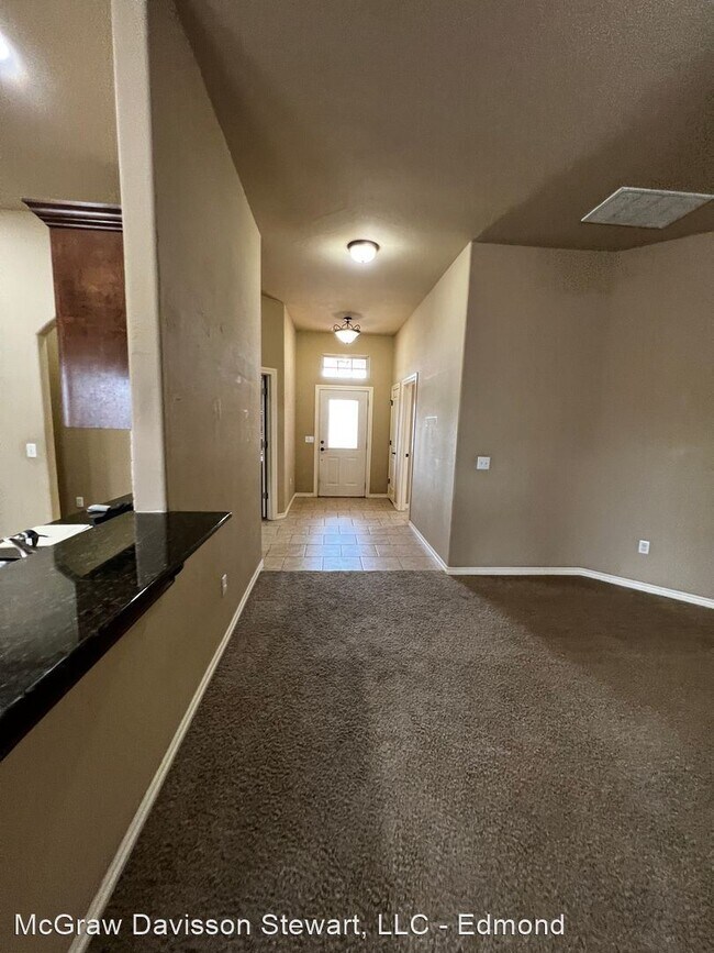 Building Photo - 3 br, 2 bath House - 1625 Savannah Lane