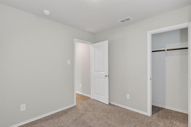 Building Photo - 5533 Flannel Ln
