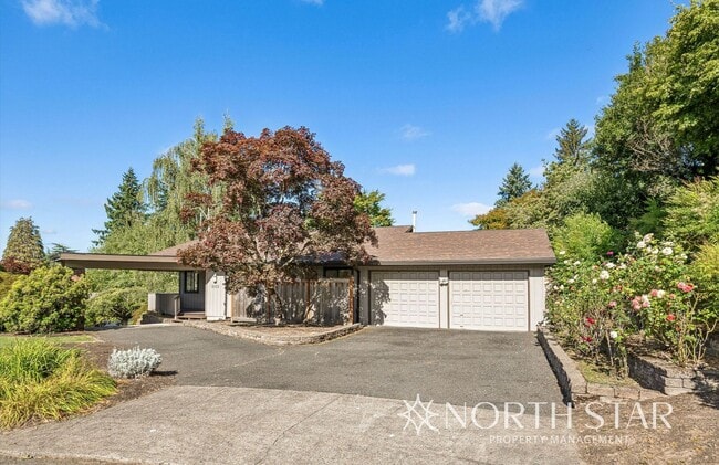 Building Photo - Charming One-Level Home on a Quiet Cul-de-...
