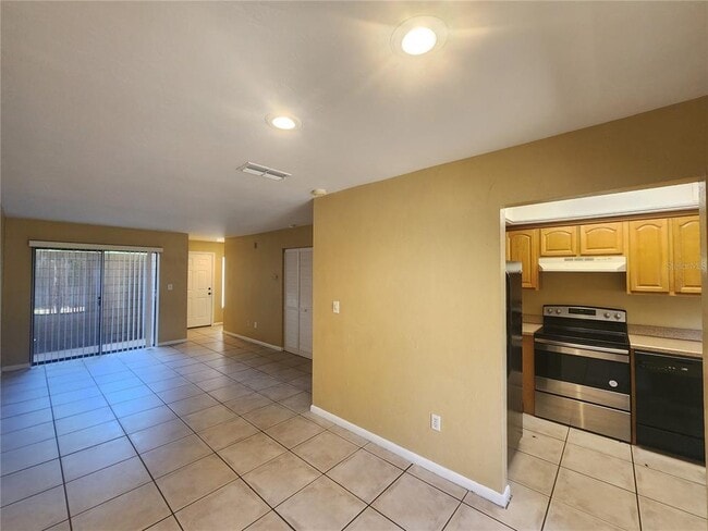 Building Photo - 702 SW 70th Terrace