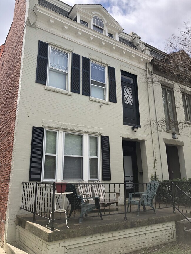 Primary Photo - 2205 Floyd Ave