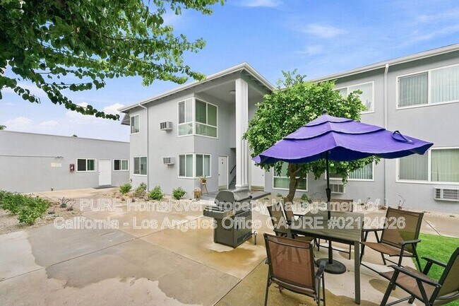 Building Photo - 4427 Murietta Ave