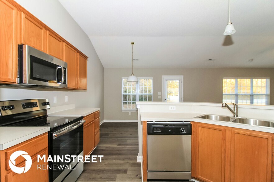 Building Photo - 110 Salem Ridge Ct