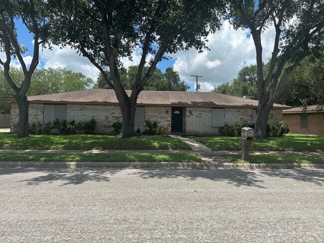 Building Photo - Ready for move in