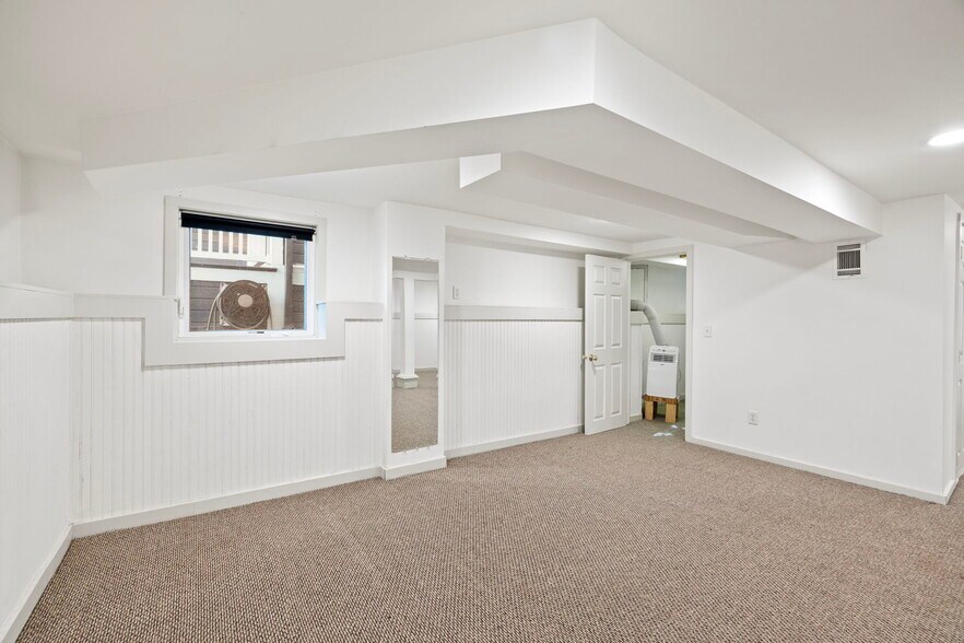 Primary bedroom - 2338 NW Hoyt St