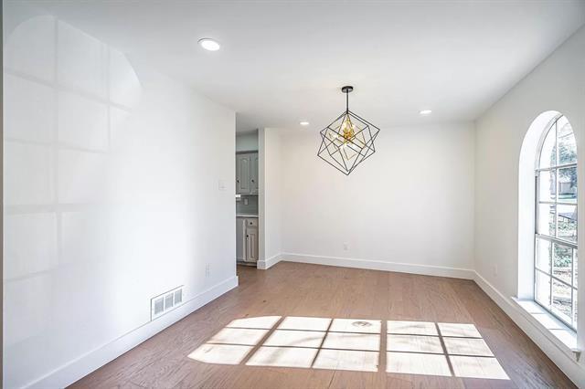 Building Photo - 10538 Barrywood Dr