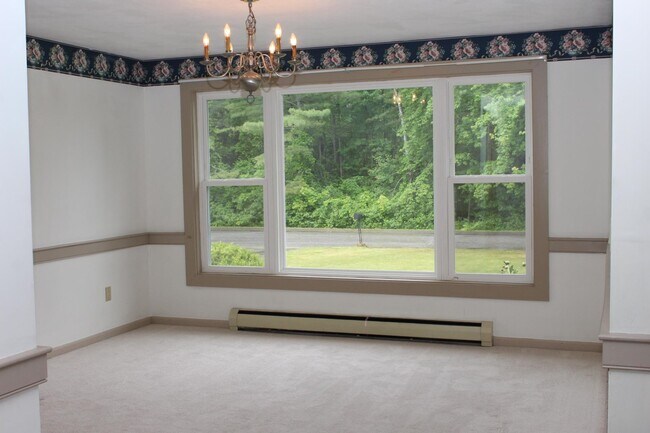 Building Photo - 331 Shore Dr