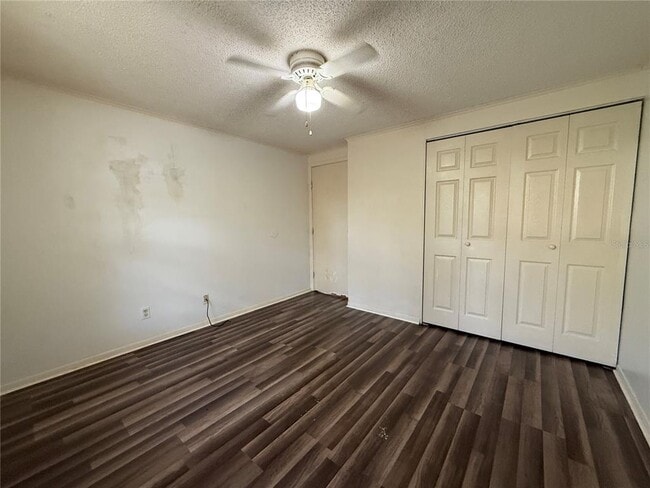 Building Photo - 2490 SW 14th Dr