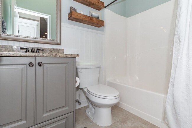 Building Photo - 5461 Everlook Cir