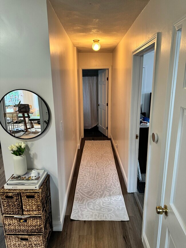 Building Photo - 95 Cherry St