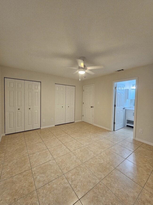 Building Photo - 9209 Seville Rd