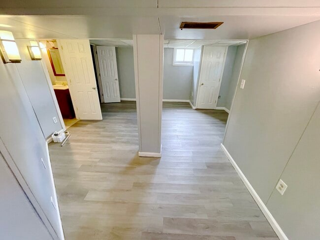Building Photo - 720 Paxton Place