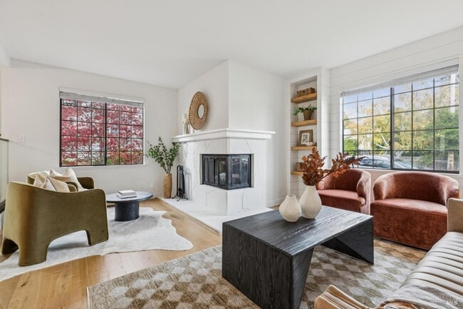 Building Photo - 93 Ashford Ave