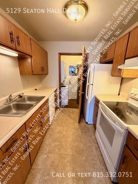 Building Photo - 5129 Seaton Hall Dr