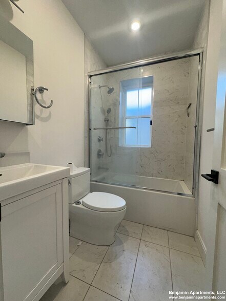 Building Photo - 47 Englewood Ave