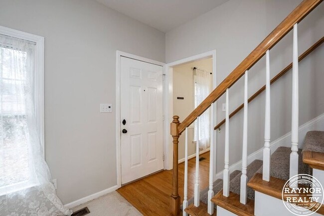 Building Photo - 810 Tacy Pl