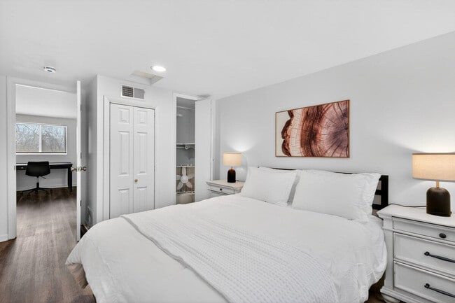 Building Photo - 146 W Felton Ave