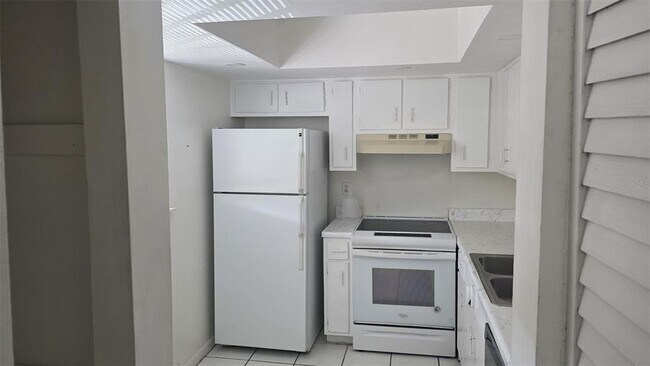 Building Photo - 6328 Newtown Cir