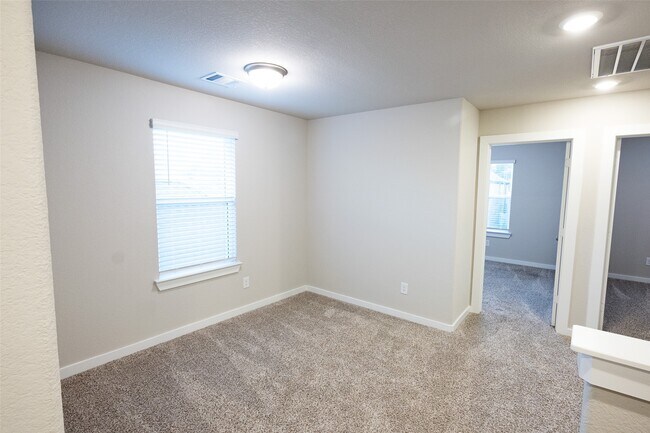 Building Photo - 17549 Rosette Grass Dr