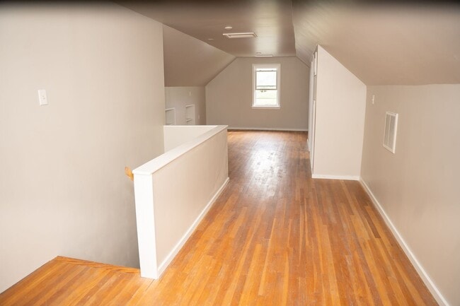 Building Photo - 3950 Locust Grove Rd