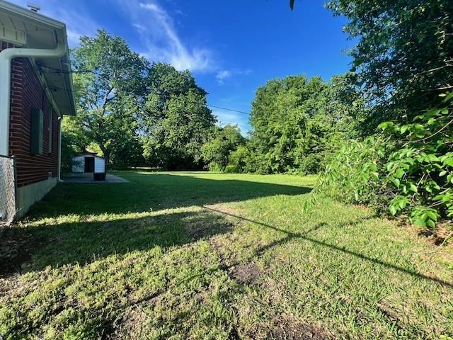 Building Photo - 327 S 4th St