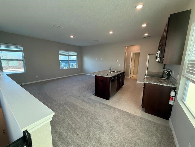 Building Photo - 3124 VOYAGER Ave