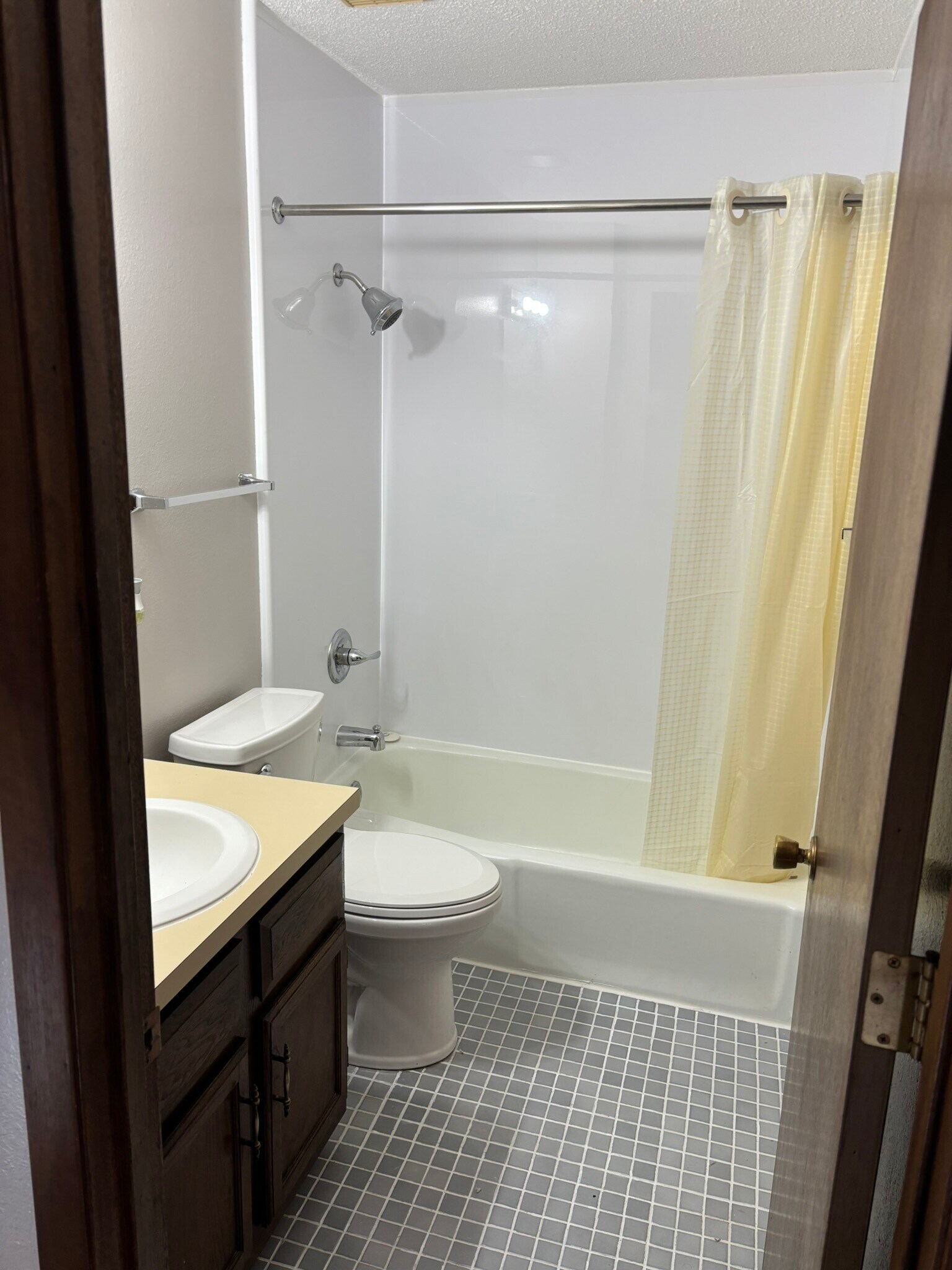 Building Photo - 5277 NW Torgerson Dr