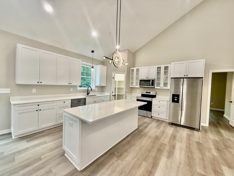 Building Photo - 28987 Lockes Hill Rd