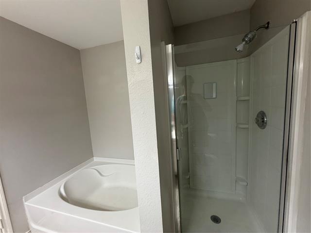 Building Photo - 12842 Cowper Dr